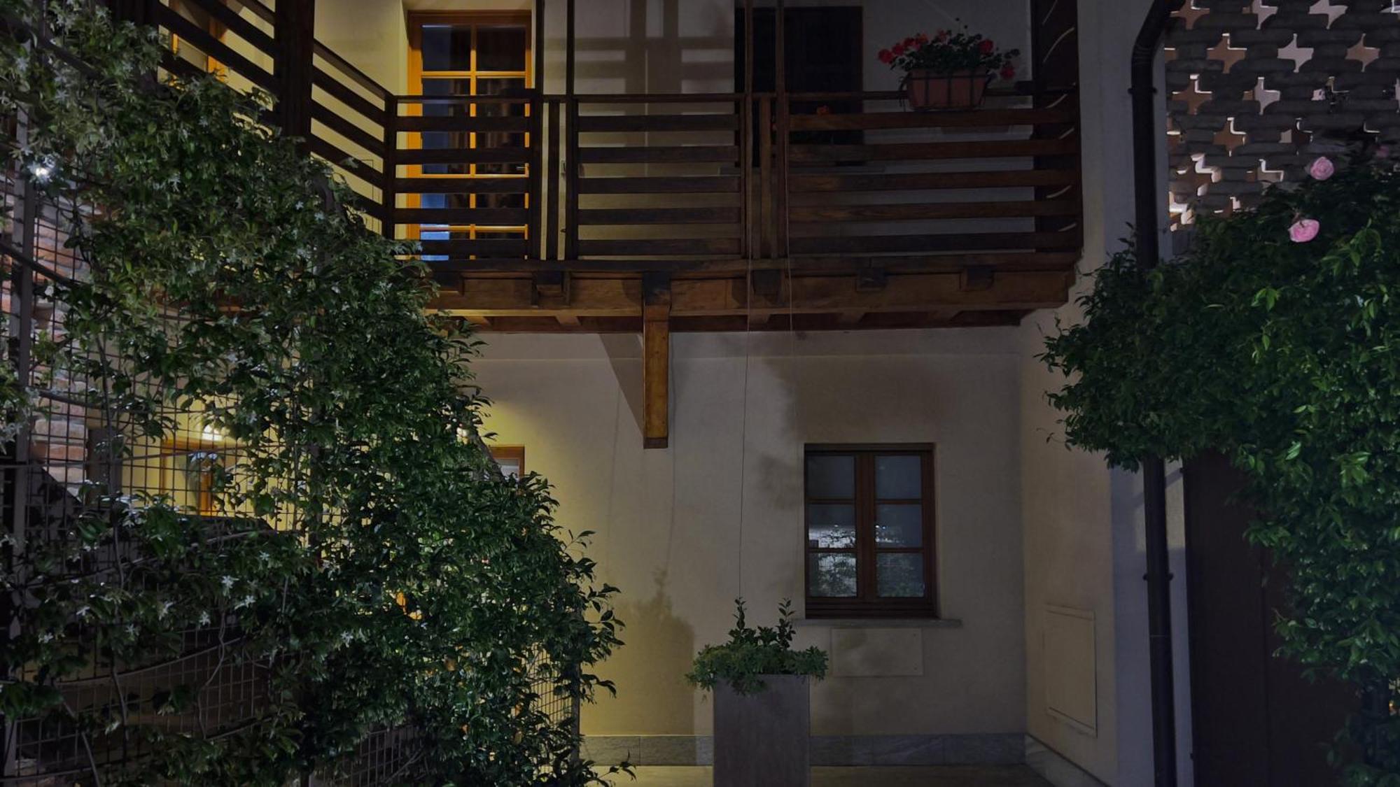 Apartment Home21